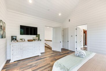 Сельский дом Elegant Broken Bow Gem W/ Private Pool & Game Room