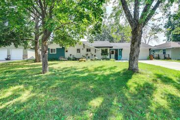 Welcoming Cottage Grove Home W/ Yard