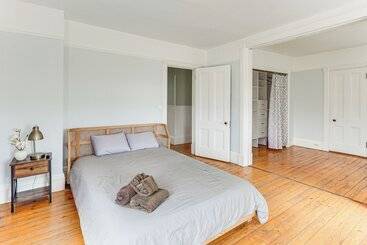 بيت ريفى Historic Newburgh Home W/ Hudson River Views!