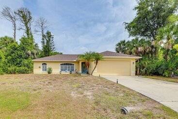 Dom wiejski North Port Home W/ Lanai & Pool   8 Mi To Beach!