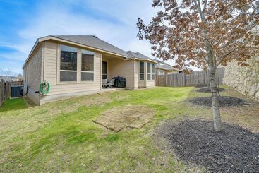 Landhus 19 Mi To San Antonio River Walk: Home W/ Grill!