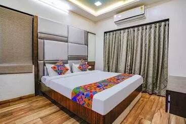 Fabhotel Tanishq