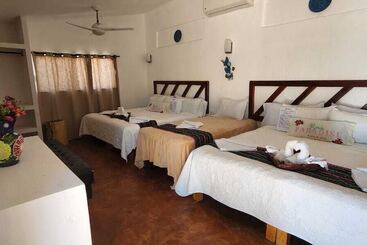 فندق Beach Paradise