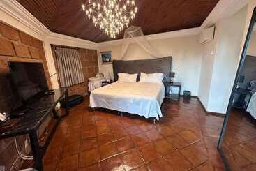 בית מלון כפרי Galeria Casa Maryam