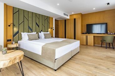 فندق Natura All Seasons Boutique