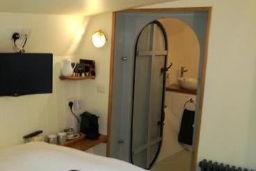 Hotel Barge Waternimf