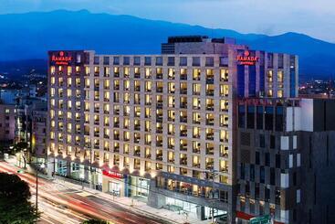 Hotel Ramada By Wyndham Jeju City Hall