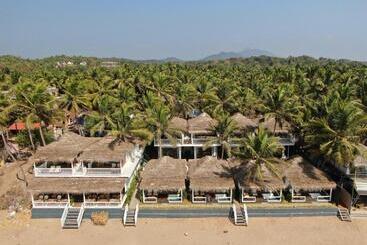 Resort The Shore Agonda