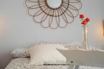 住宿加早餐  El Paseo