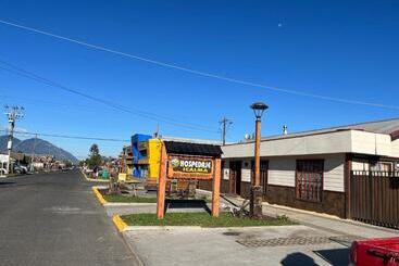 تختخواب و صبحانه Hospedaje Icalma