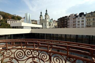 Art Deco Wolker By Astoria Hotel & Medical Spa