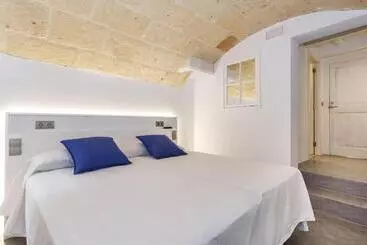 Petit Hotel 5 Fars