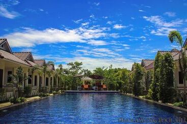 منتجع Thanawong Pool Villa