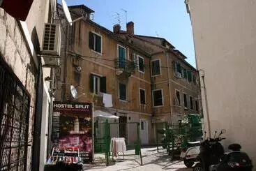 Hotel Rooms By The Sea Split   6973