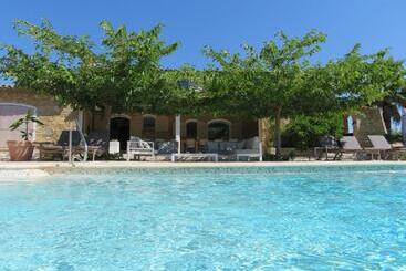 Bed and Breakfast Domaine De Claude