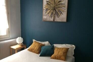 Hotel L Hôtel Du Café Des Arts