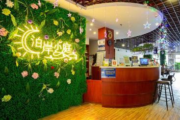 Hostel Deer Chenke Seascape Surf B&b