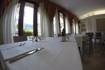 ホテル Ristorante Centrale