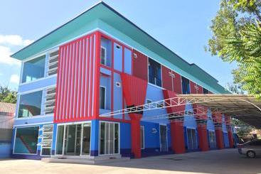 هتل Veerakit Grand