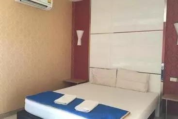 هتل Veerakit Grand