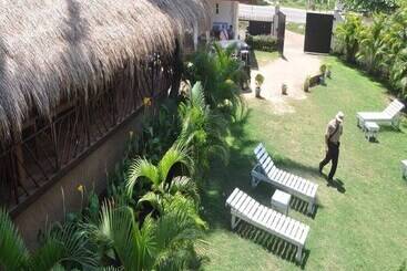 호텔 Vista Randiya Sea View Inn