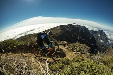 ユースホステル El Porvenir