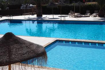 استراحتگاه Camping Ribamar