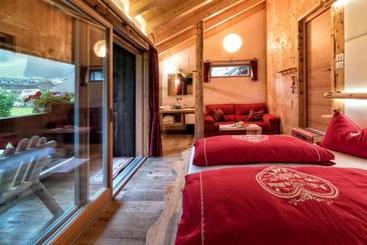 Bed and Breakfast La ücia By Fana Ladina