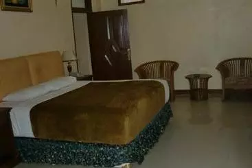 Hotel Captial O 2205  3 Intan