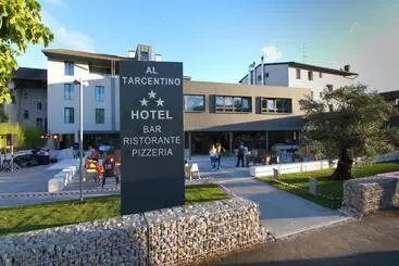 ホテル Albergo Al Tarcentino