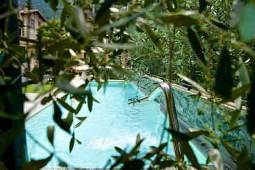 Hotel Diffuso Il Portichetto Vezio Perledo