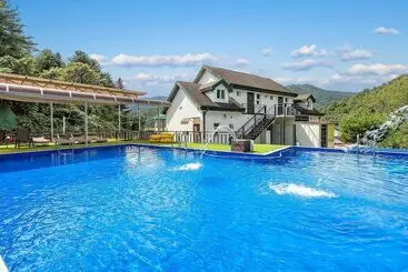 Gapyeong Gipeunsanarae Spa Pension