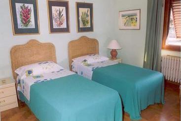 مبيت وإفطار Villa Iris