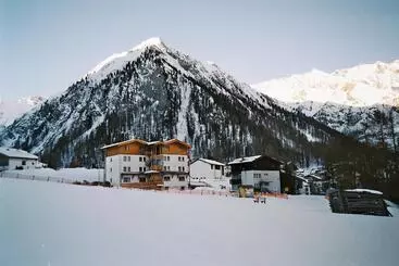 Hotel Apart Garni Motnaida