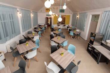 酒店 Magaspart Panzió