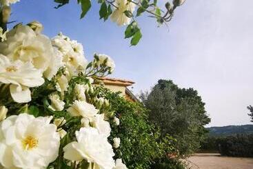 مبيت وإفطار La Casa Dei Tigli