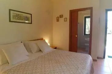 Aamiaismajoitus (B&B) La Piana Degli Ulivi