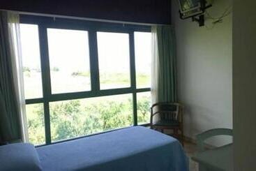 ホテル Albergo Del Po