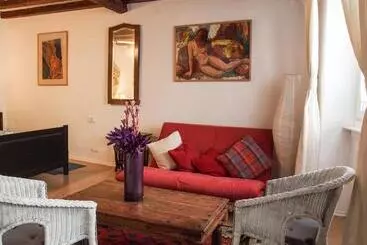 تختخواب و صبحانه Apartments Hemingway House