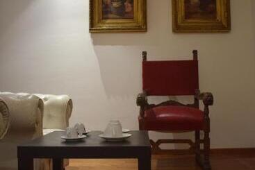 تختخواب و صبحانه House System