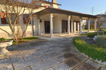 B&b Villa Adriano