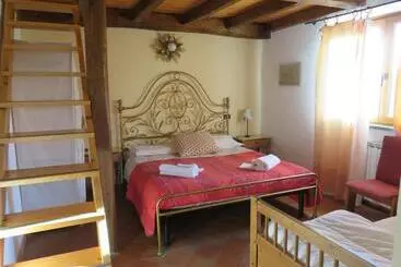 ベッドアンドブレックファースト Agriturismo La Rosa Canina
