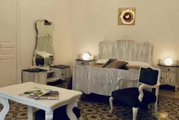 Bed and Breakfast Bianko Ecochic & L Angolo Di Levante