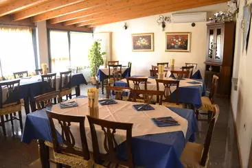 Hotel Albergo Romanì