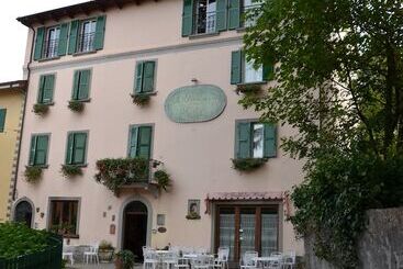 בית מלון כפרי Il Fondaccio