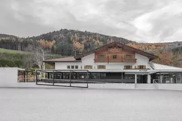 ホテル Restaurant Putzer