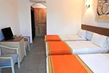 Hotel Tiana Beach Resort