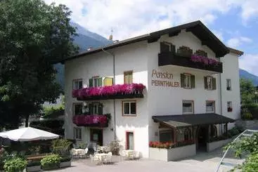 Bed and Breakfast Pension Pernthaler