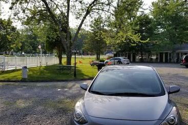 Tallwood Motel Wells