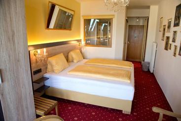 Villa Desiree   Hotel Garni   Adults Only